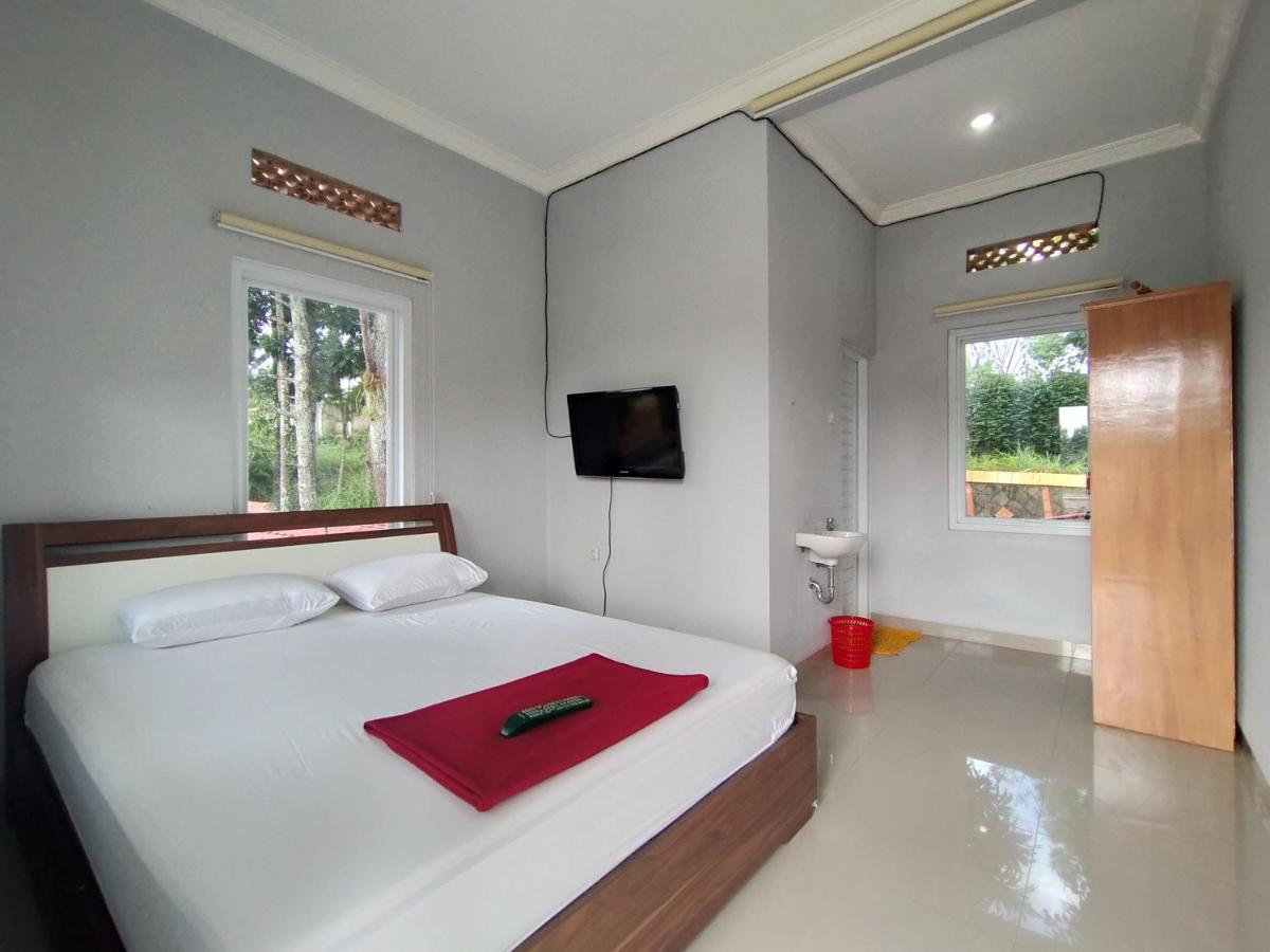 Villa Batu Tua Puncak Mitra Reddoorz Bogor Exterior foto